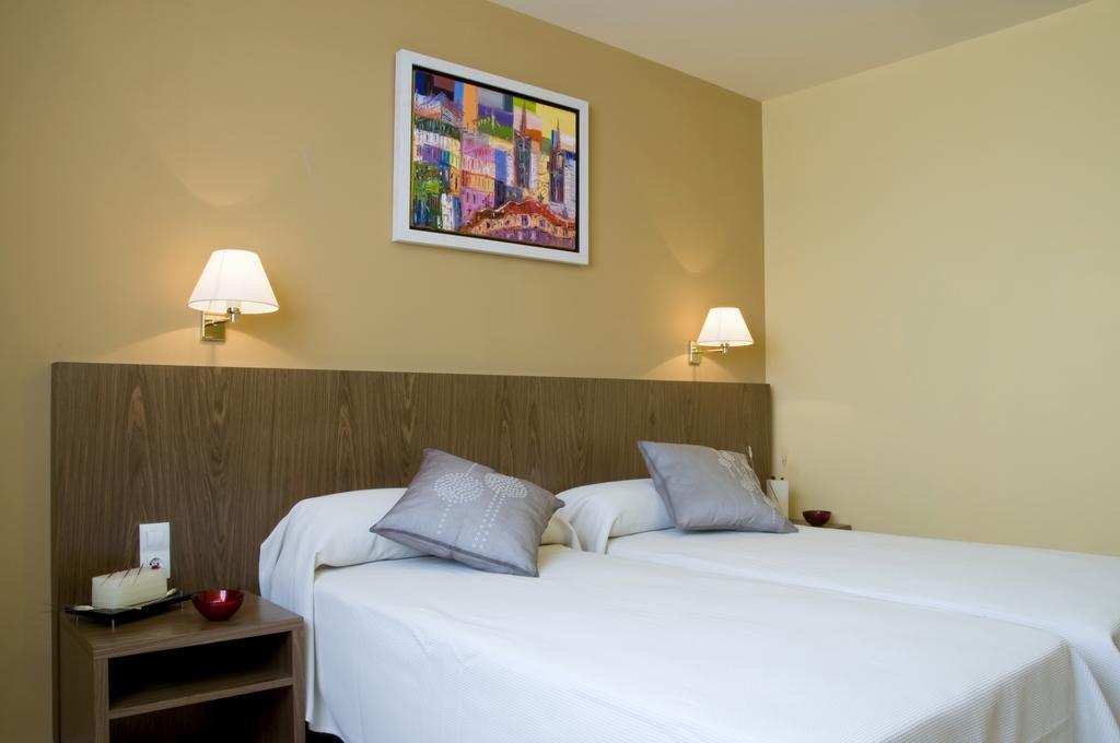 Hotel Salat Resort Les Borges Blanques Habitación foto